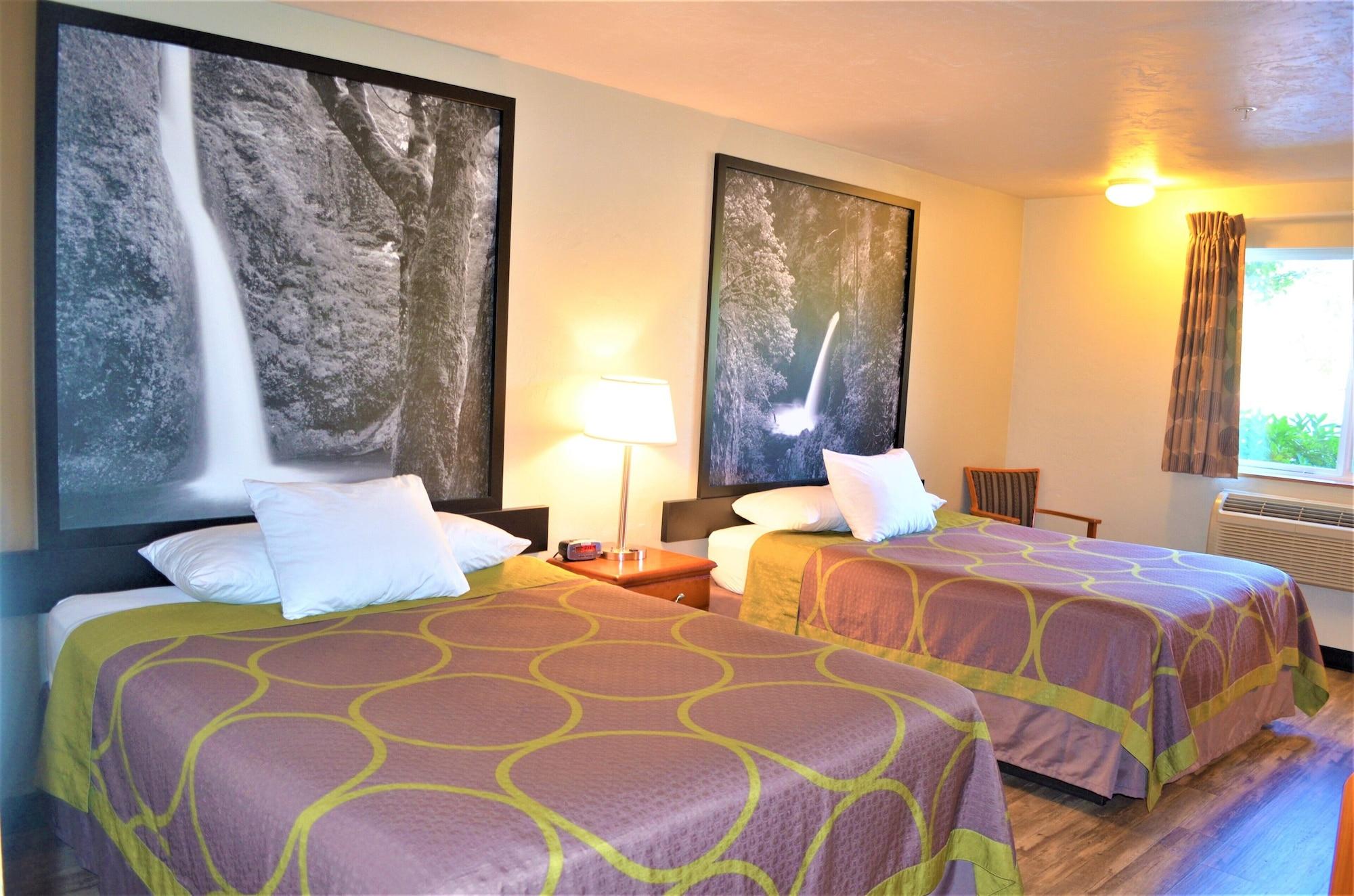 Super 8 By Wyndham Roseburg Hotel Buitenkant foto