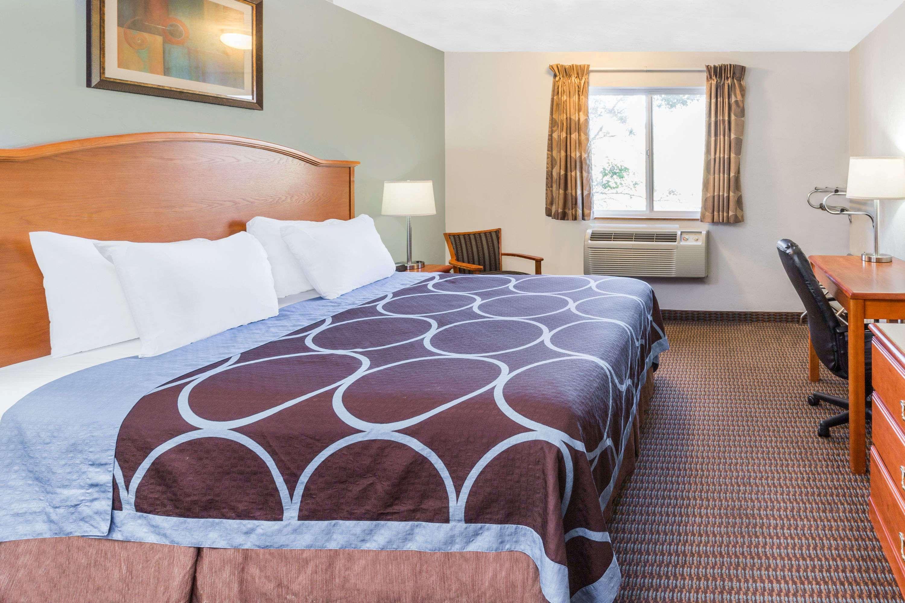Super 8 By Wyndham Roseburg Hotel Buitenkant foto