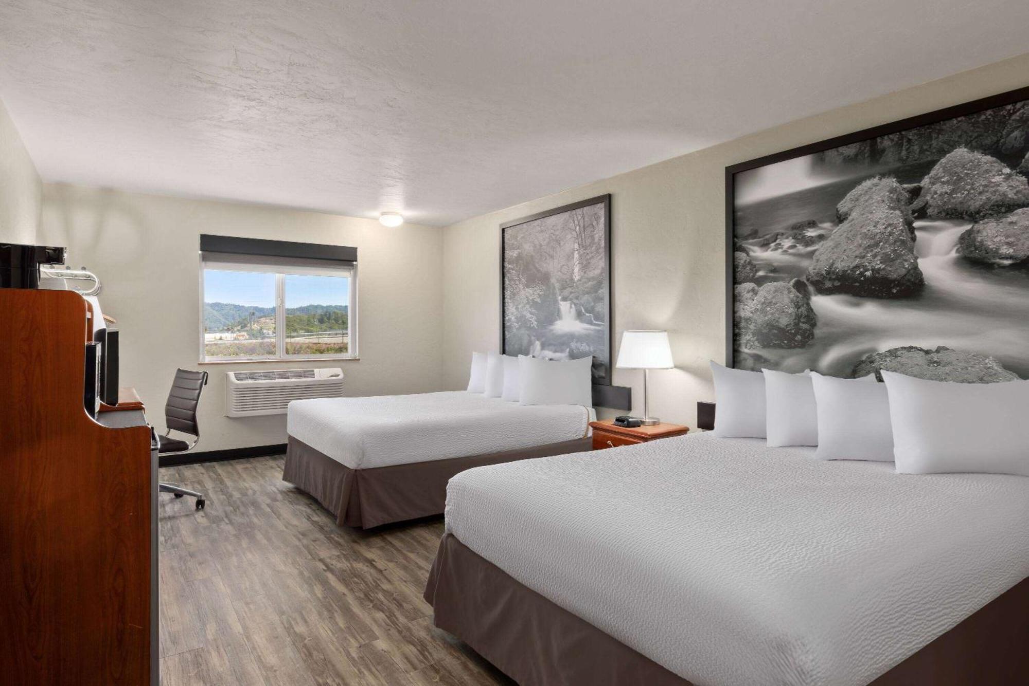 Super 8 By Wyndham Roseburg Hotel Buitenkant foto