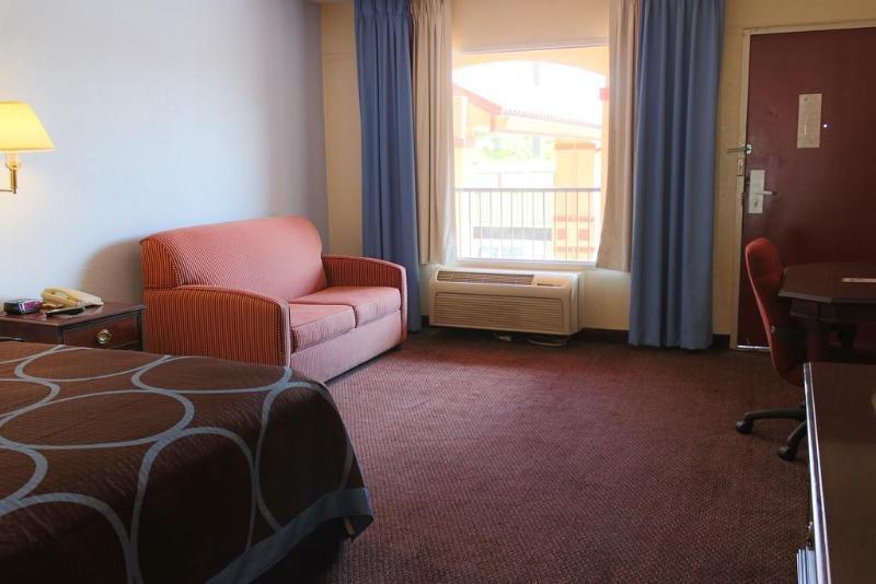 Super 8 By Wyndham Roseburg Hotel Buitenkant foto