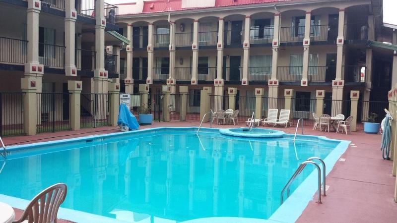 Super 8 By Wyndham Roseburg Hotel Buitenkant foto