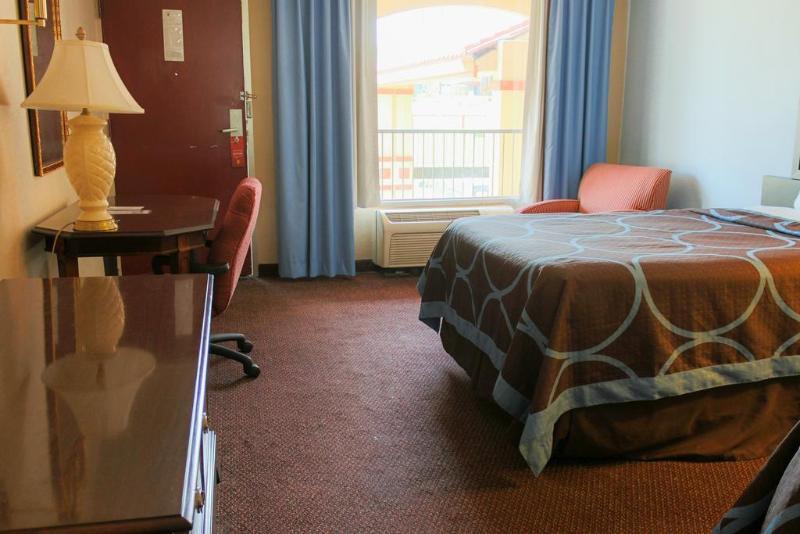 Super 8 By Wyndham Roseburg Hotel Buitenkant foto